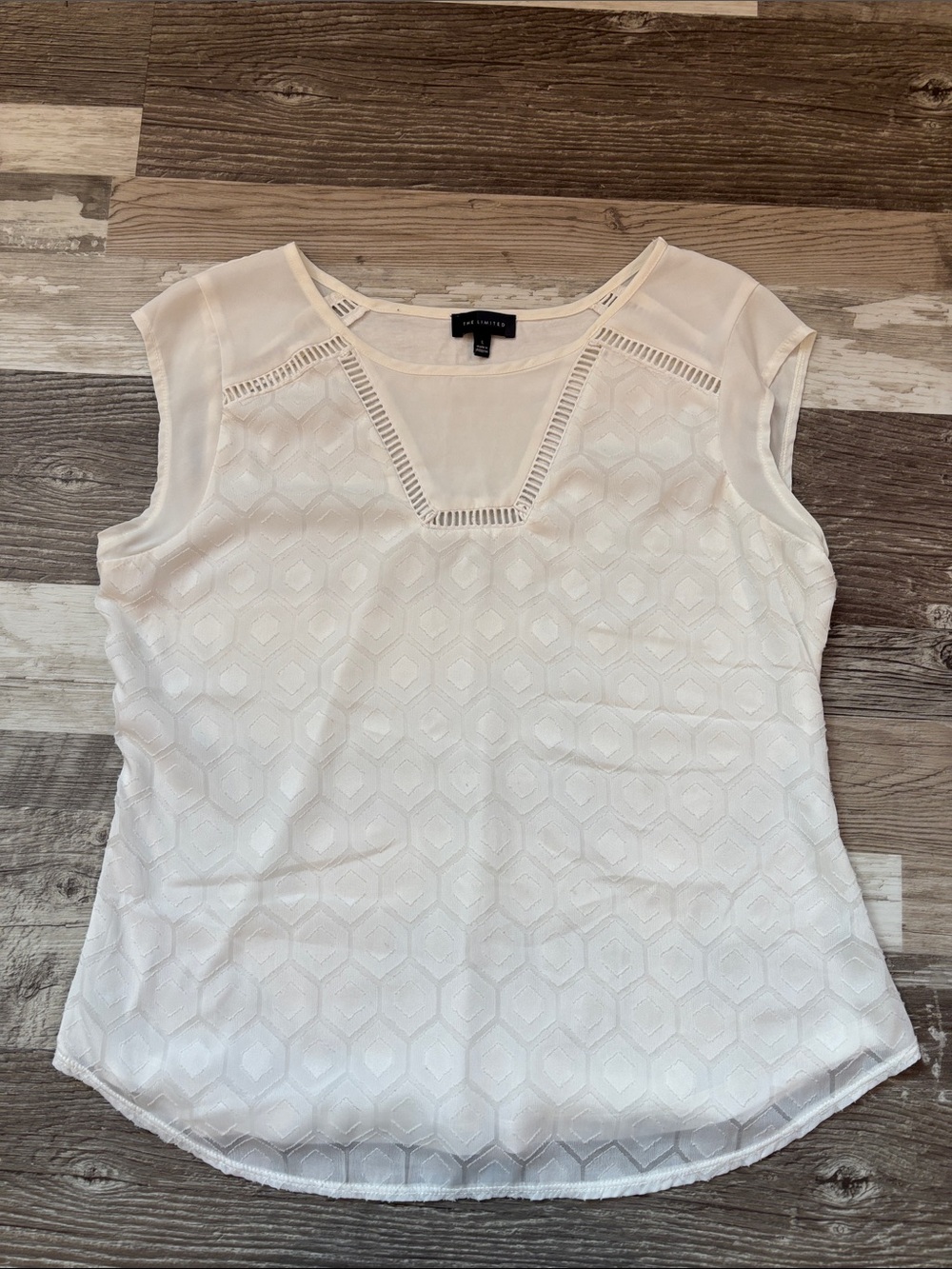 The Limited White Geometric Jacquard V-Notch Cap Sleeve Blouse